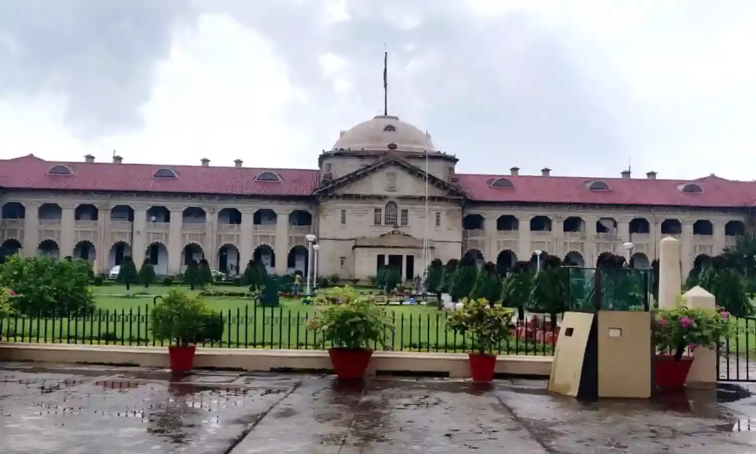 Allahabad HC Adjourns Kashi Vishwanath Temple-Gyanvapi Mosque Case To April 4 Allahabad HC Adjourns Kashi Vishwanath Temple-Gyanvapi Mosque Case To April 4