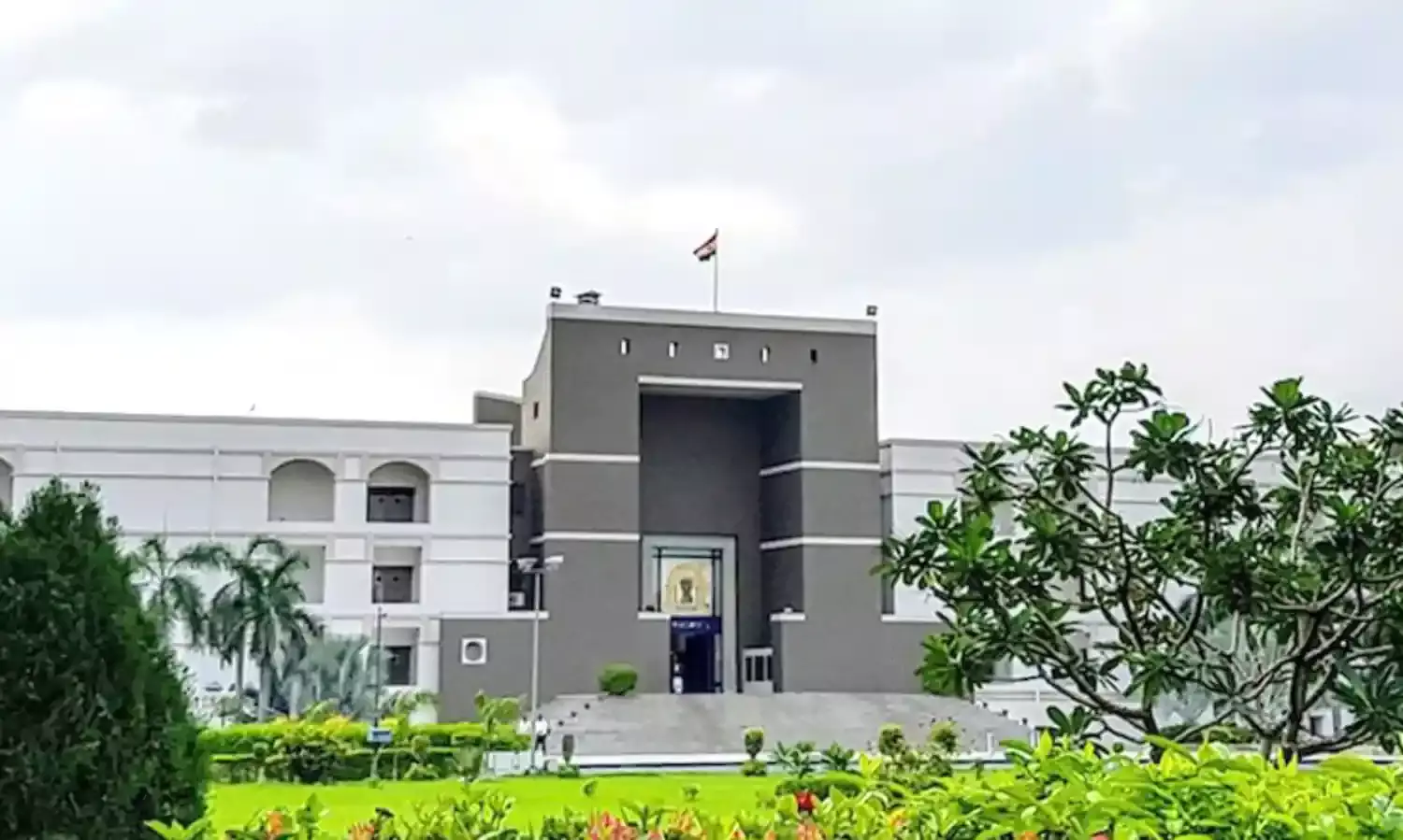Gujarat HC Upholds Dismissal Of Magistrate Who Alleged Whole Judicial System Facing A Rot Gujarat HC Upholds Dismissal Of Magistrate Who Alleged Whole Judicial System Facing A Rot