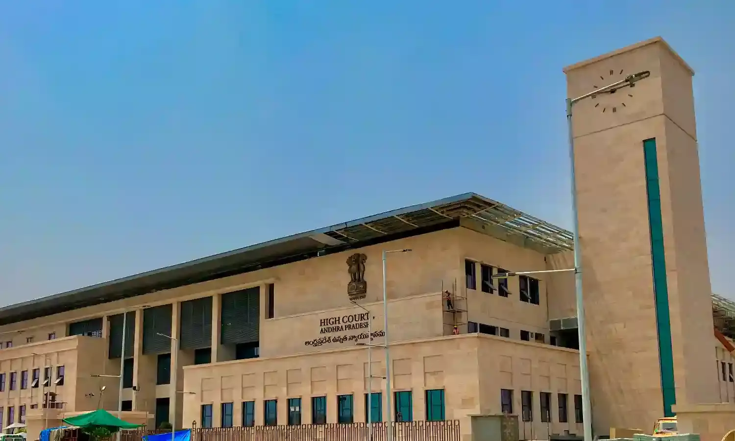 Andhra Pradesh High Courts Order Against Junior Advocate: The Stand Of Bar Bodies Across Country Andhra Pradesh High Courts Order Against Junior Advocate: The Stand Of Bar Bodies Across Country