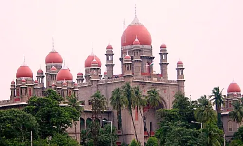 All Judicial Officers To Follow Court Timings, Punctuality Scrupulously & Render Devoted Service: Telangana HC Issues Circular All Judicial Officers To Follow Court Timings, Punctuality Scrupulously & Render Devoted Service: Telangana HC Issues Circular