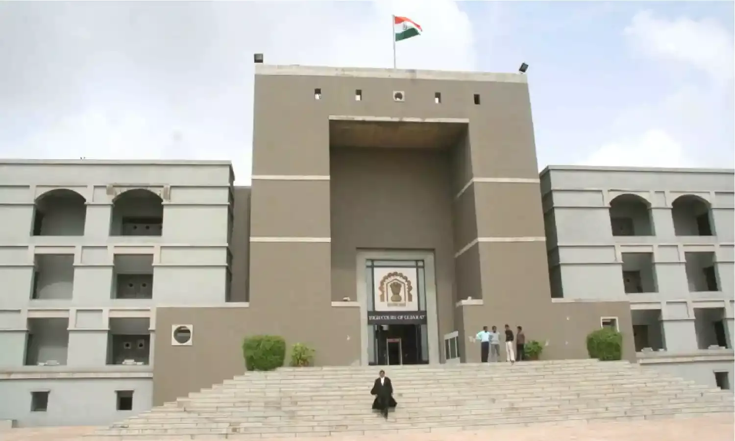 Gujarat High Court Upholds 30-Days Civil Imprisonment Of Man Who Sold Shop Despite Status-Quo Order Gujarat High Court Upholds 30-Days Civil Imprisonment Of Man Who Sold Shop Despite Status-Quo Order