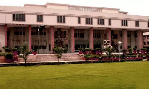 No Executive Or Political Will For Removing Illegal Hawkers From Streets Of Delhi, Vendors Must Be Paying Haftas: Delhi HC No Executive Or Political Will For Removing Illegal Hawkers From Streets Of Delhi, Vendors Must Be Paying Haftas: Delhi HC