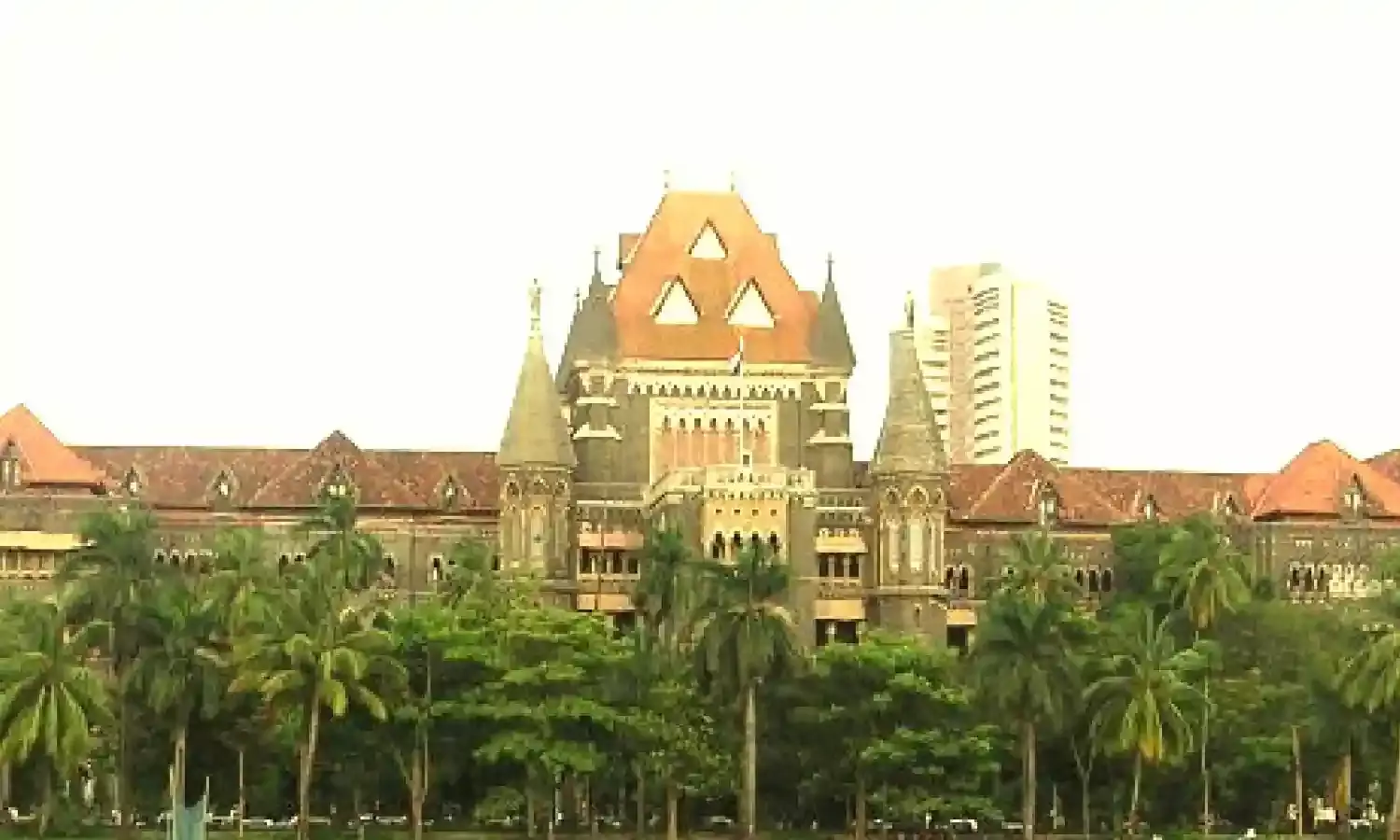 Registrar General Of Court Has No Power To Order For Mass Dismissal Of Cases In Default For Non-Removal Of Office Objections- Bombay HC Registrar General Of Court Has No Power To Order For Mass Dismissal Of Cases In Default For Non-Removal Of Office Objections- Bombay HC
