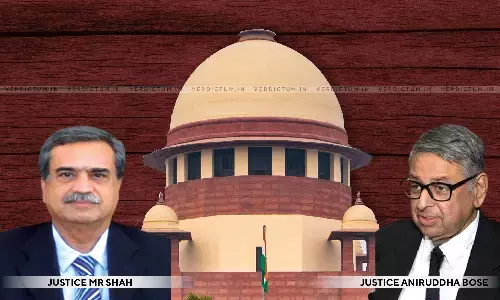 Respect Judicial Order Passed By Coordinate Bench Of Another High Court: SC Remarks On Observations Of Single Judge Of Uttarakhand HC Respect Judicial Order Passed By Coordinate Bench Of Another High Court: SC Remarks On Observations Of Single Judge Of Uttarakhand HC