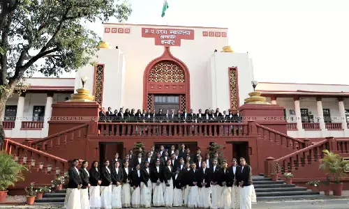 Overwhelmed To See So Many Women Practice In The High Court- Chief Justice Ravi Malimath Of MP HC