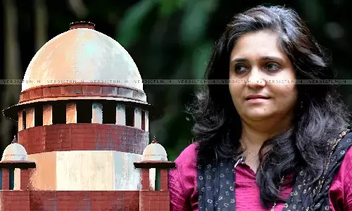 Gujarat Opposes Teesta Setalvads Plea For Travel To Malaysia Citing Presence Of Zakir Naik, SC Permits Travel Upon Filing Undertaking Gujarat Opposes Teesta Setalvads Plea For Travel To Malaysia Citing Presence Of Zakir Naik, SC Permits Travel Upon Filing Undertaking