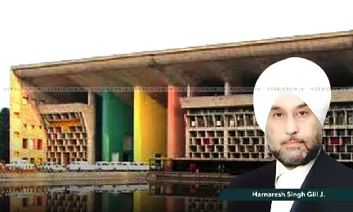 Person Having Knowledge Of Offence Under POCSO Act Must Report To Police, Not Investigate Themselves: Punjab And Haryana HC Person Having Knowledge Of Offence Under POCSO Act Must Report To Police, Not Investigate Themselves: Punjab And Haryana HC