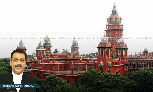 Doctors Duty Bound To Advise About Risks Involved- Madras HC Directs A Hospital To Pay ₹40 Lakhs To Woman For Medical Negligence Doctors Duty Bound To Advise About Risks Involved- Madras HC Directs A Hospital To Pay ₹40 Lakhs To Woman For Medical Negligence