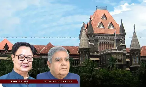 Fair Criticism Of Judgment Is Permissible: Bombay HC While Dismissing PIL Against Remarks On Collegium System, Basic Structure Doctrine Fair Criticism Of Judgment Is Permissible: Bombay HC While Dismissing PIL Against Remarks On Collegium System, Basic Structure Doctrine