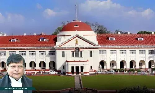 Corruption Case| Patna HC Denies Pre-Arrest Bail To IPS Officer Accused Of Hiring Conman To Pose As Chief Justice Of HC Corruption Case| Patna HC Denies Pre-Arrest Bail To IPS Officer Accused Of Hiring Conman To Pose As Chief Justice Of HC