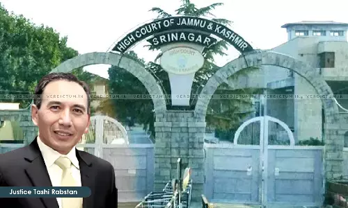 Nazool Department Has No Right Over Property Once Ownership Stands Vested In Favour Of Union Defence Ministry: J&K&L HC Nazool Department Has No Right Over Property Once Ownership Stands Vested In Favour Of Union Defence Ministry: J&K&L HC