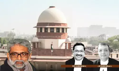 Earlier Order Shifting Gautam Navlakha To House Arrest Might Set Wrong Precedent, Prima Facie We Have Our Reservation: Supreme Court Earlier Order Shifting Gautam Navlakha To House Arrest Might Set Wrong Precedent, Prima Facie We Have Our Reservation: Supreme Court