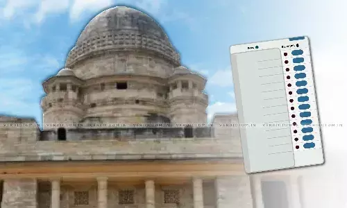 EVM Defect Does Not Vitiate Election Unless It Is Proved That Result Was Materially Affected: Bombay High Court EVM Defect Does Not Vitiate Election Unless It Is Proved That Result Was Materially Affected: Bombay High Court