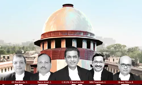 Constitution Bench Passes Interim Order Seeking Status Of Border Fencing, Steps Taken To Deal With Illegal Immigration Into Northeast States Constitution Bench Passes Interim Order Seeking Status Of Border Fencing, Steps Taken To Deal With Illegal Immigration Into Northeast States