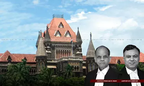 Will Offence U/s. 354C IPC Lie Against Professional Photographer For Misuse Of Photo Clicked With Consent: Bombay HC Stays Proceedings Will Offence U/s. 354C IPC Lie Against Professional Photographer For Misuse Of Photo Clicked With Consent: Bombay HC Stays Proceedings