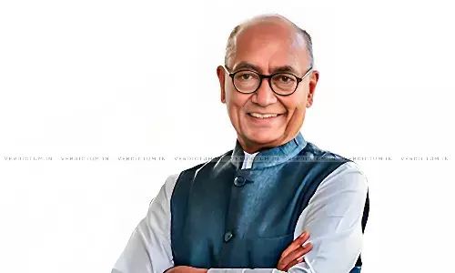 Thane Court Asks Digvijaya Singh For Written Apology For The Now Deleted Tweet Against Former RSS Chief Golwalkar Thane Court Asks Digvijaya Singh For Written Apology For The Now Deleted Tweet Against Former RSS Chief Golwalkar