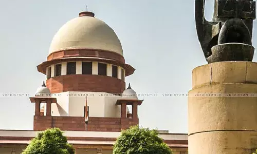 High Court While Declining Bail To Petitioner Did Not Distinguish Bail Granted To Co-Accused By Coordinate Benches: Apex Court Issues Notice High Court While Declining Bail To Petitioner Did Not Distinguish Bail Granted To Co-Accused By Coordinate Benches: Apex Court Issues Notice