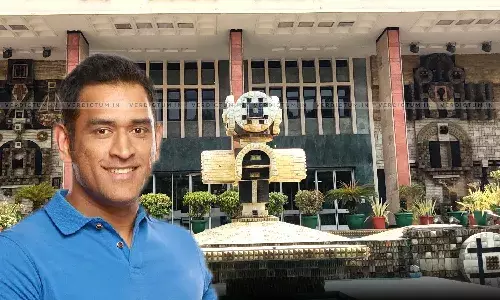 Delhi High Court Instructs Registry To Notify Cricketer Dhoni Of Defamation Suit By Former Business Partners Delhi High Court Instructs Registry To Notify Cricketer Dhoni Of Defamation Suit By Former Business Partners
