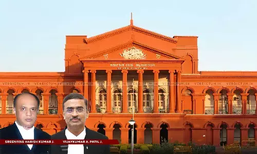 If Applications For Default Bail & For Extension Of Custody Period Are Filed, Bail Cannot Be Granted Unless Prayer For Time Extension Is Rejected: Karnataka HC If Applications For Default Bail & For Extension Of Custody Period Are Filed, Bail Cannot Be Granted Unless Prayer For Time Extension Is Rejected: Karnataka HC