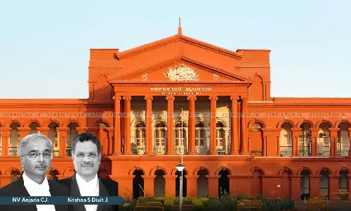 High Court In Exercise Of Writ Jurisdiction Cannot Enter Into Arena Of Interpretation Of Contractual Term: Karnataka HC High Court In Exercise Of Writ Jurisdiction Cannot Enter Into Arena Of Interpretation Of Contractual Term: Karnataka HC
