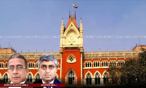 Calcutta HC Delivers Split Verdict In Death Reference Case; One Judge Acquits Accused While The Other Commutes Sentence To 30 Years Imprisonment Calcutta HC Delivers Split Verdict In Death Reference Case; One Judge Acquits Accused While The Other Commutes Sentence To 30 Years Imprisonment