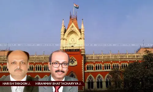 Every Citizen Has A Right To Peaceful Protest Provided It Doesn’t Encroach Upon Rights Of People At Large: Calcutta HC Allows Doctors To Protest RG Kar Rape Case Every Citizen Has A Right To Peaceful Protest Provided It Doesn’t Encroach Upon Rights Of People At Large: Calcutta HC Allows Doctors To Protest RG Kar Rape Case