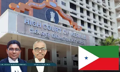 Kerala HC Grants Bail To PFI Member In RSS Leader Sreenivasans Murder Case, Denies Bail To Two Others Kerala HC Grants Bail To PFI Member In RSS Leader Sreenivasans Murder Case, Denies Bail To Two Others