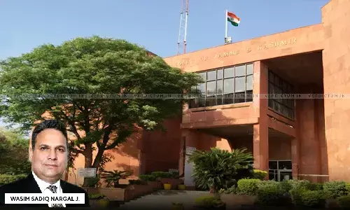 Discharge In Predicate Offence Does Not Nullify Summons Under PMLA: Jammu & Kashmir & Ladakh High Court Discharge In Predicate Offence Does Not Nullify Summons Under PMLA: Jammu & Kashmir & Ladakh High Court