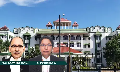 Court Cannot Step Into Executive’s Shoes & Issue Directions For Promotion Overriding Other Similarly Placed Individuals Awaiting Promotion: Madras HC Court Cannot Step Into Executive’s Shoes & Issue Directions For Promotion Overriding Other Similarly Placed Individuals Awaiting Promotion: Madras HC