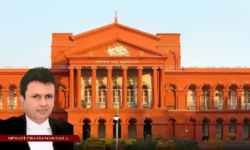 Mere Possession Of Large Amount Of Cash Without Valid Documents Not An Offence U/s 98 Karnataka Police Act: Karnataka High Court Mere Possession Of Large Amount Of Cash Without Valid Documents Not An Offence U/s 98 Karnataka Police Act: Karnataka High Court