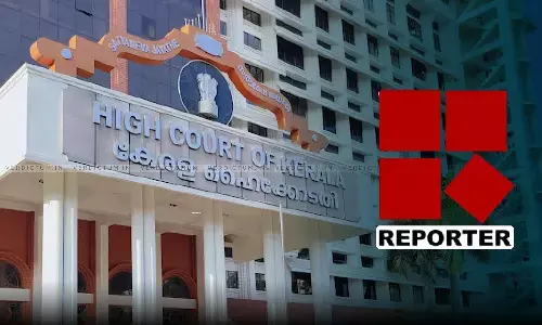 Kerala HC Grants Interim Anticipatory Bail To Editors Of Malayalam News Channel Reporter In POCSO Case Kerala HC Grants Interim Anticipatory Bail To Editors Of Malayalam News Channel Reporter In POCSO Case