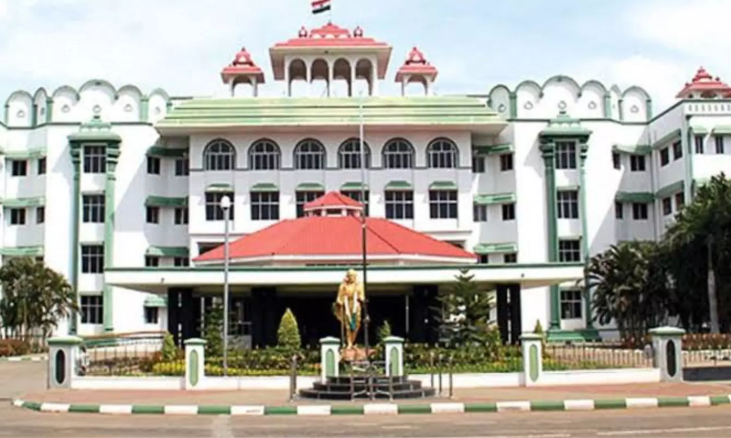 Administrative Inaction Imposing Undue Hardship On Deserving Candidates Without Their Fault Is Unreasonable: Madras HC Administrative Inaction Imposing Undue Hardship On Deserving Candidates Without Their Fault Is Unreasonable: Madras HC