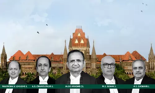 Bombay High Court Initiates Contempt Action Against Advocate For Alleged Defamatory Remarks Against Sitting & Former Judges Bombay High Court Initiates Contempt Action Against Advocate For Alleged Defamatory Remarks Against Sitting & Former Judges