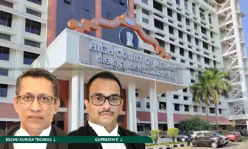 Kerala High Court Suo Moto Bans Use Of Plastic Bottles And Products In Official And Private Gatherings Kerala High Court Suo Moto Bans Use Of Plastic Bottles And Products In Official And Private Gatherings