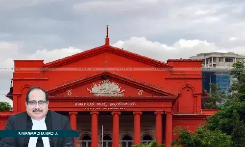 Natural Parent Cannot Be Denied Access To Child At Interlocutory Stage Absent Prima Facie Unfitness Or Welfare Risk: Karnataka High Court Natural Parent Cannot Be Denied Access To Child At Interlocutory Stage Absent Prima Facie Unfitness Or Welfare Risk: Karnataka High Court