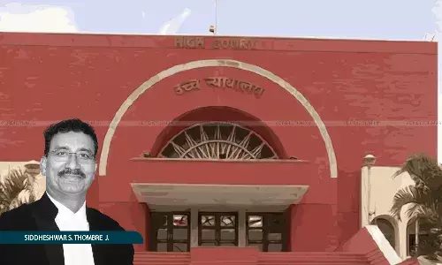 Erroneous Revenue Entries Cannot Defeat Property Rights Under Article 300-A Of Constitution: Bombay High Court Erroneous Revenue Entries Cannot Defeat Property Rights Under Article 300-A Of Constitution: Bombay High Court
