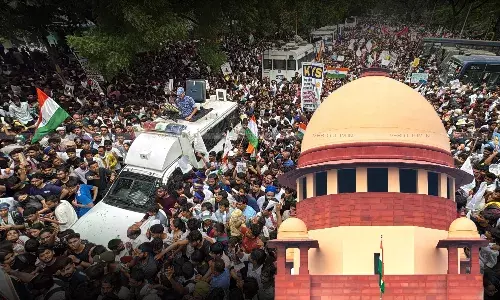 Supreme Court Quashes FIRs Against NEET Protesters, Allows Registration Of Fresh FIR For Offences Involving Bodily Harm & Destruction Of Property Supreme Court Quashes FIRs Against NEET Protesters, Allows Registration Of Fresh FIR For Offences Involving Bodily Harm & Destruction Of Property