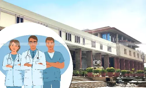 Students Not Eligible For FMGE If They Have Obtained Fragmented Medical Qualification In Different Foreign Colleges: Delhi High Court Students Not Eligible For FMGE If They Have Obtained Fragmented Medical Qualification In Different Foreign Colleges: Delhi High Court
